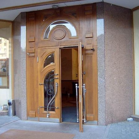 Attache Hotel Kyiv Exterior photo